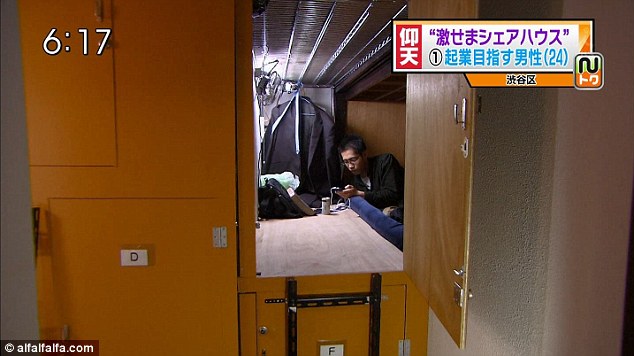 japanese-coffin-tiny-apartments-1.jpg