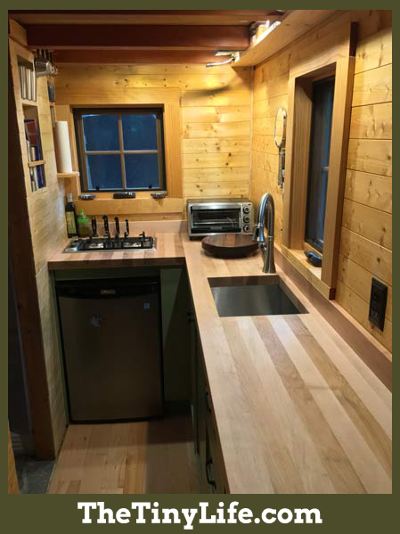 tiny-house-kitchen-1