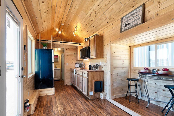 Tiny House Slide out interior