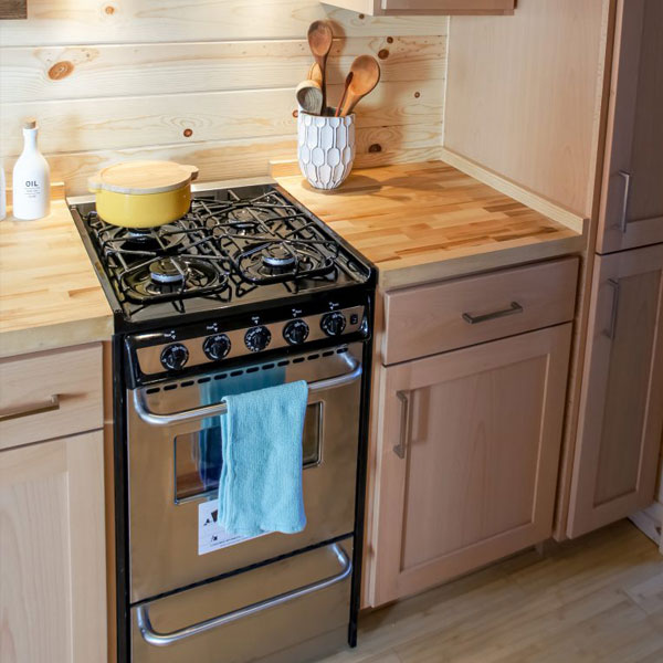 propane cooktop in tiny house
