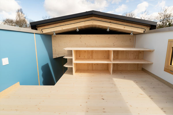 movable rooftop on tiny house