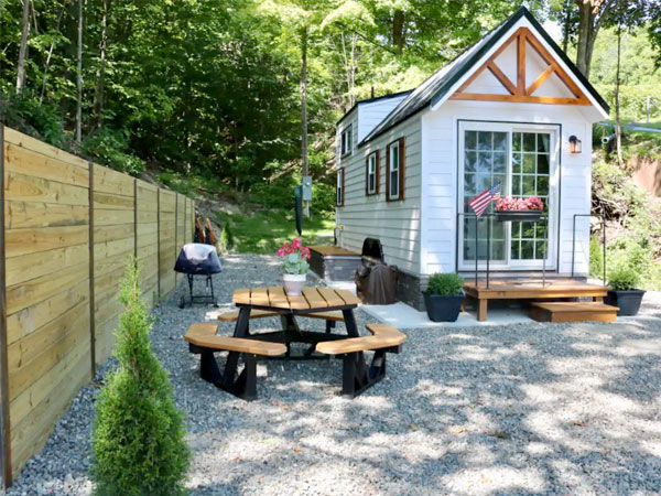 tiny house rental in hammondsport new york
