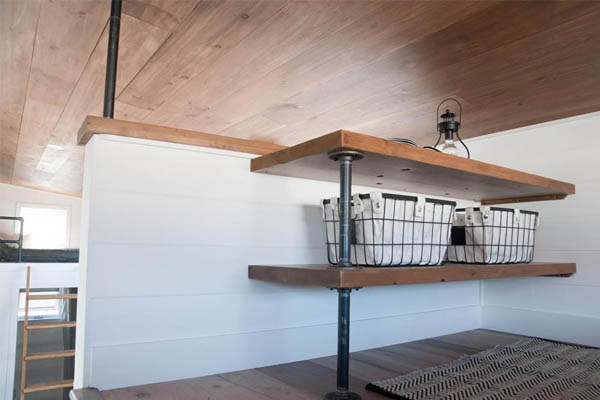 shelving closets in tiny home