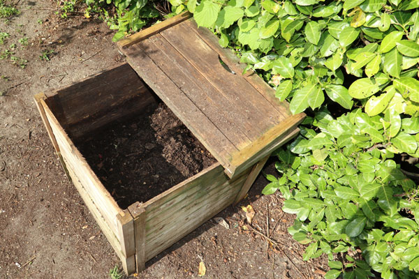 build a bin for worm composting