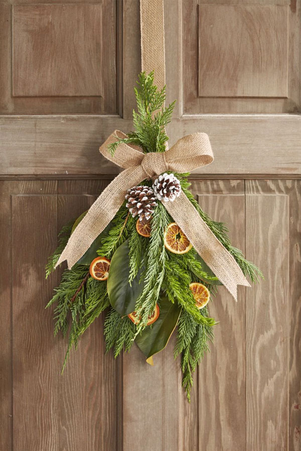 tiny house christmas wreath door ideas