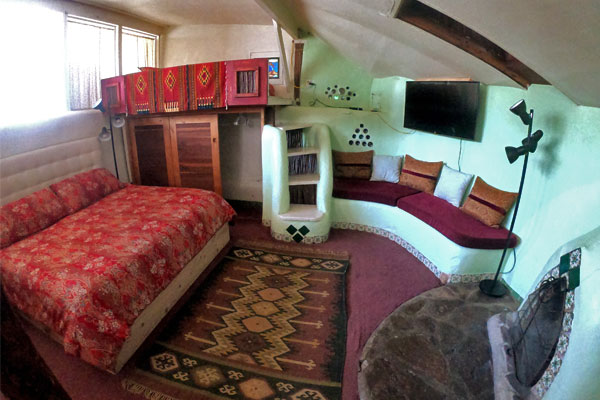 cozy earthship bedroom