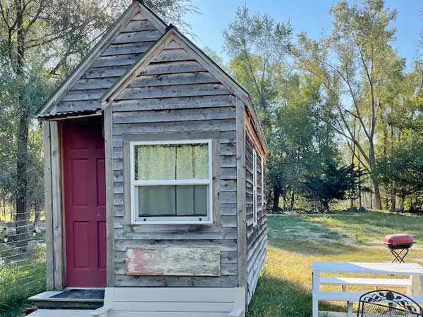 tiny house for rent gretna nebraska