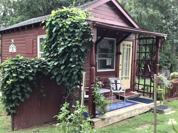 tiny house rental east greenwich rhode island