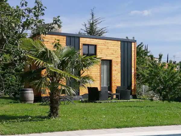 tiny house for rent Sauzet france