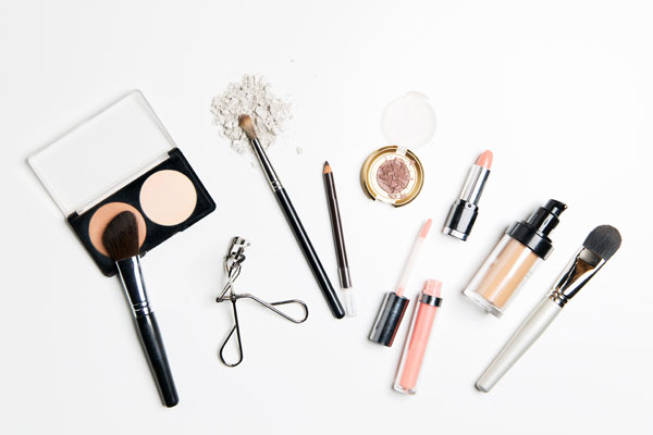 minimalist makeup routine essentials
