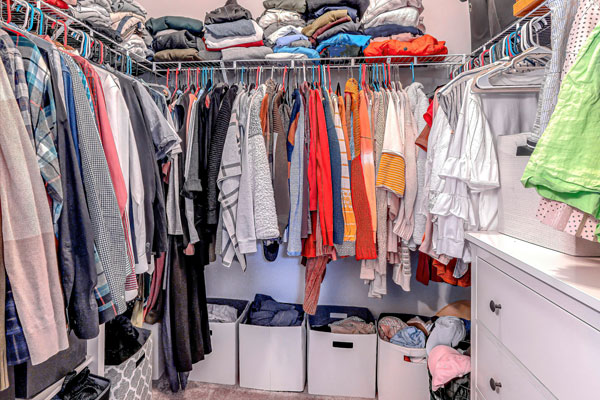 purging you closet of unneeded clothes