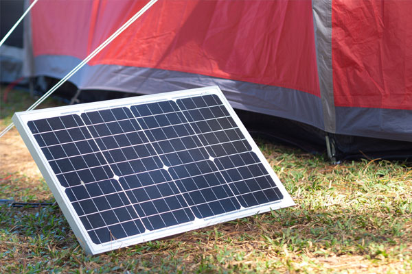 what size solar generator for camping off grid