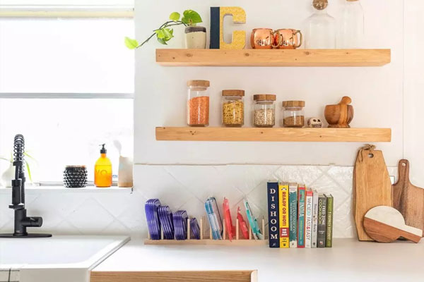 tiny house kitchen shelves