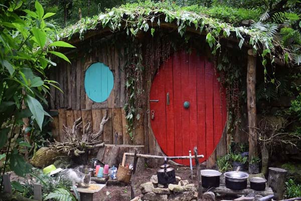 hobbit house entry door