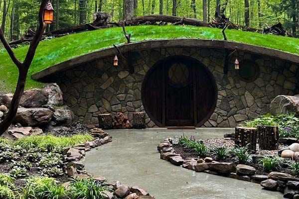 hobbit house hole