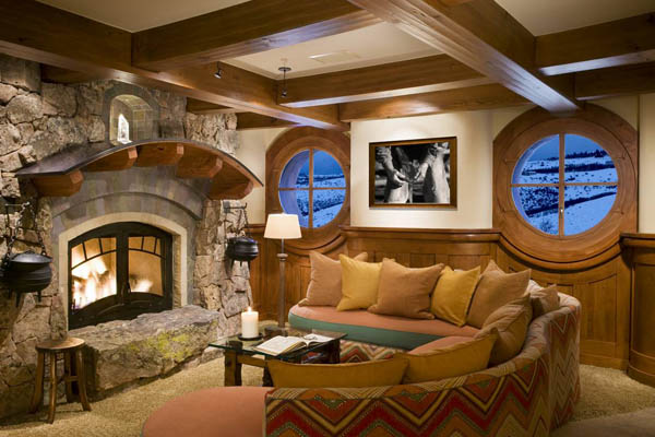 hobbit house living space