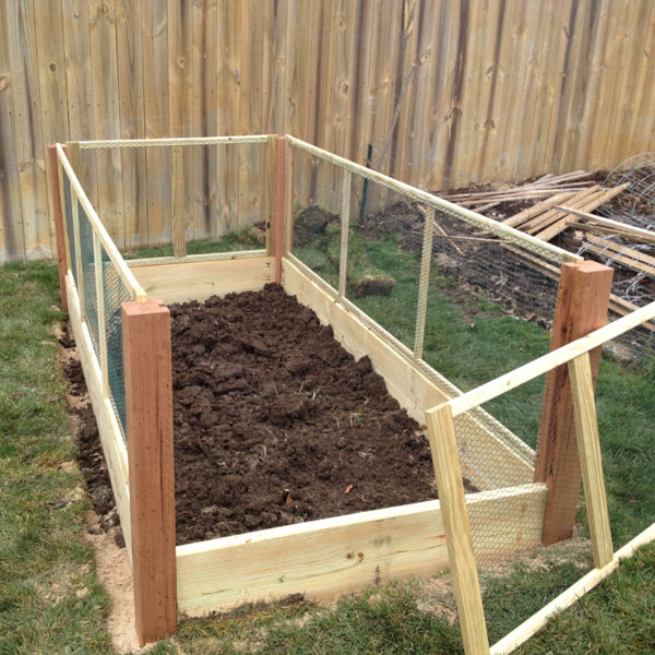 raised garden beds with screens